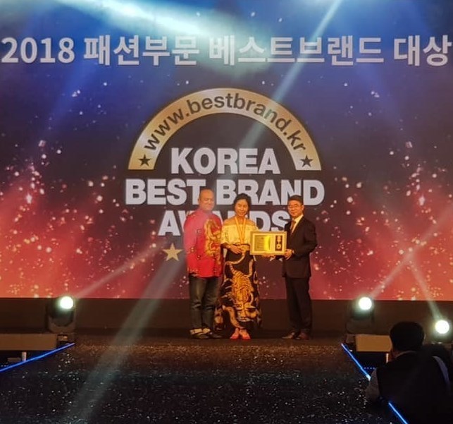 <strong>럭셔리 브랜드 모델 어워즈  </strong>  